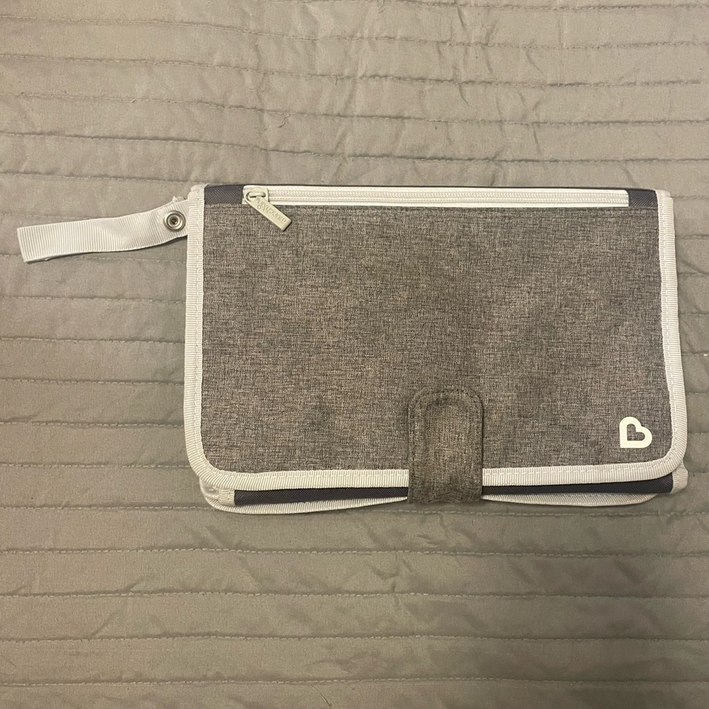 Munchkin Diaper Changing Station
